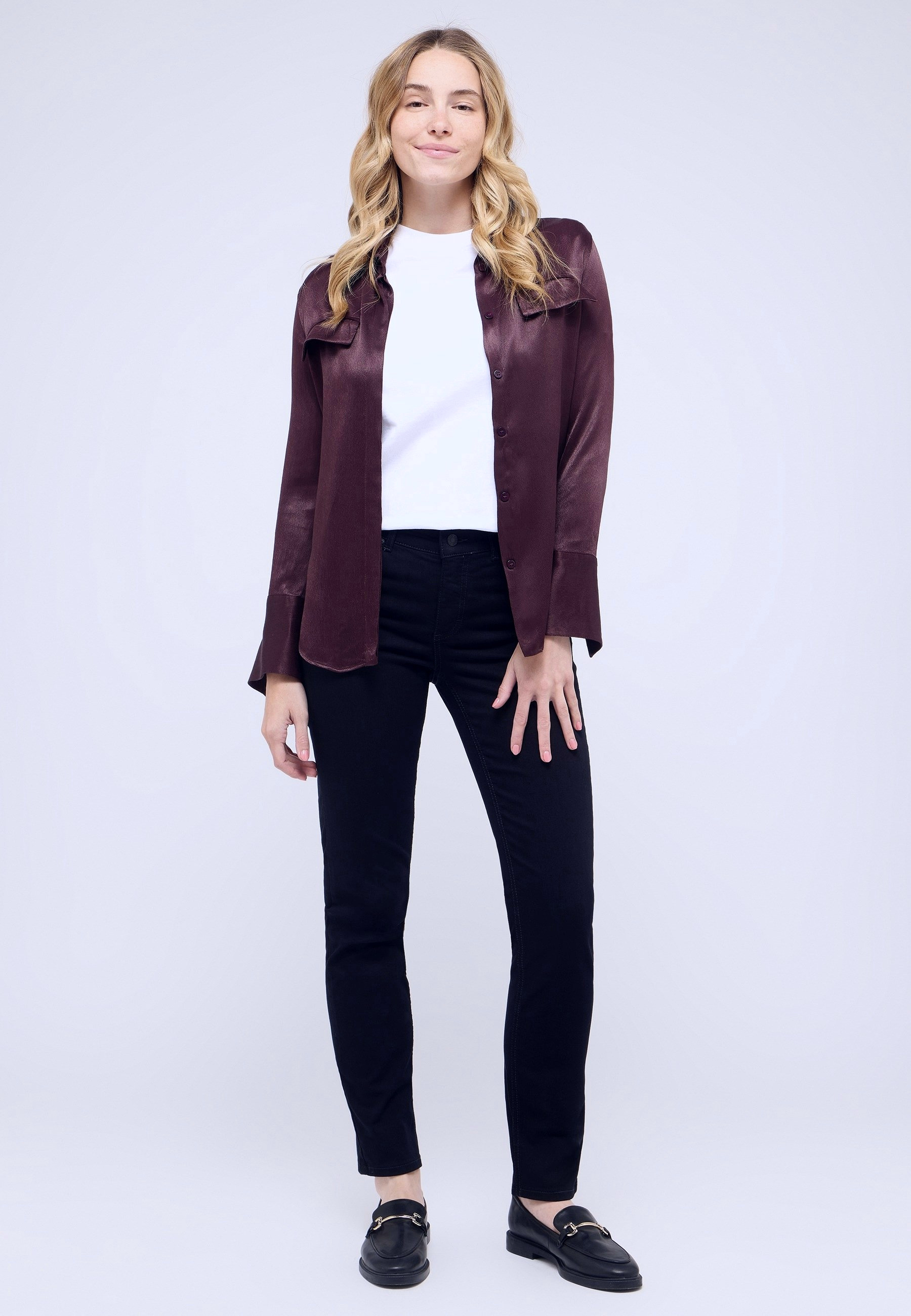 Damen Hose mit Polyester und Elasthan – Rückansicht