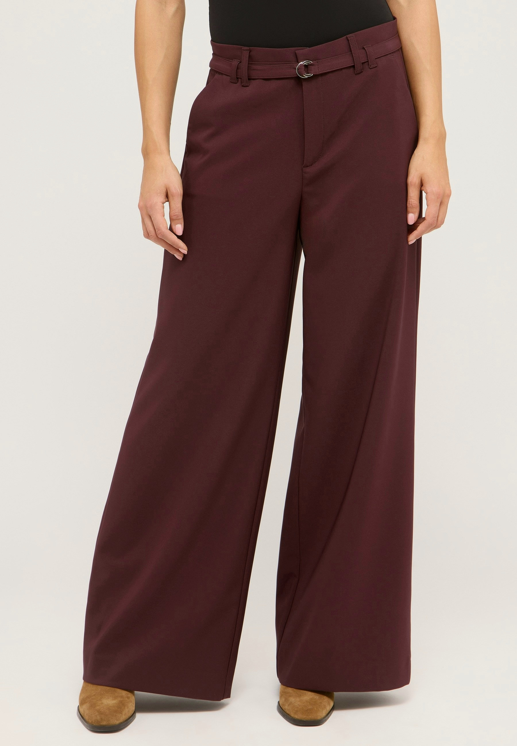 Damen Stoffhose mit Elasthananteil für Bewegungsfreiheit – Seitenansicht