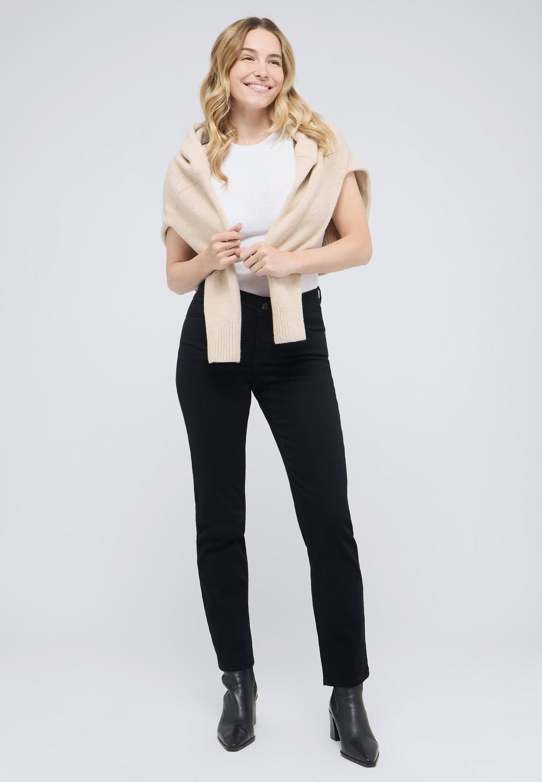 Damenhose aus Polyester und Baumwolle – Rückansicht