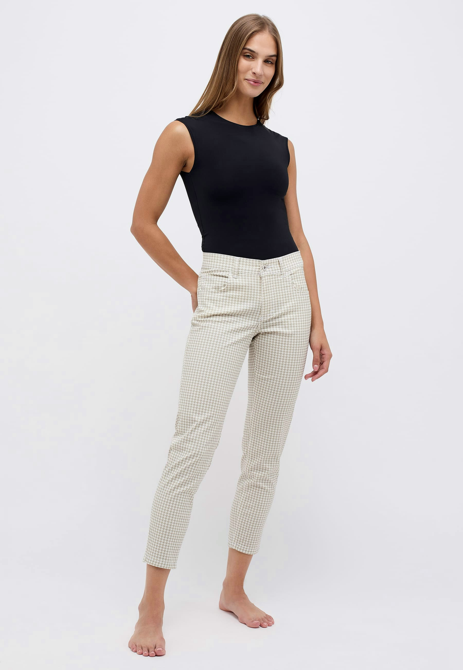 Hose mit 5-Pocket-Design – Rückansicht