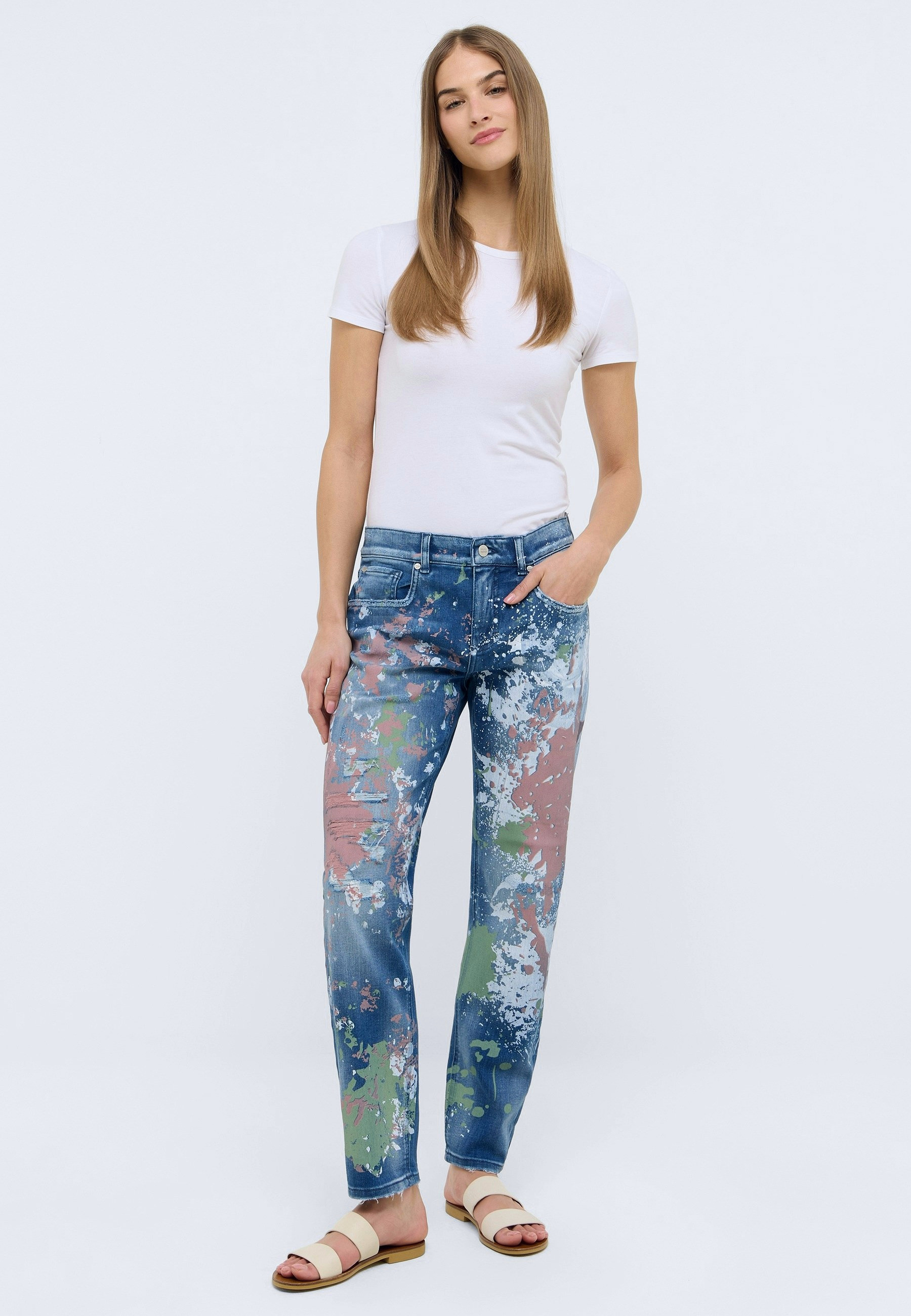 Recyceltes Polyester in Damen Boyfriend Hose – Rückansicht