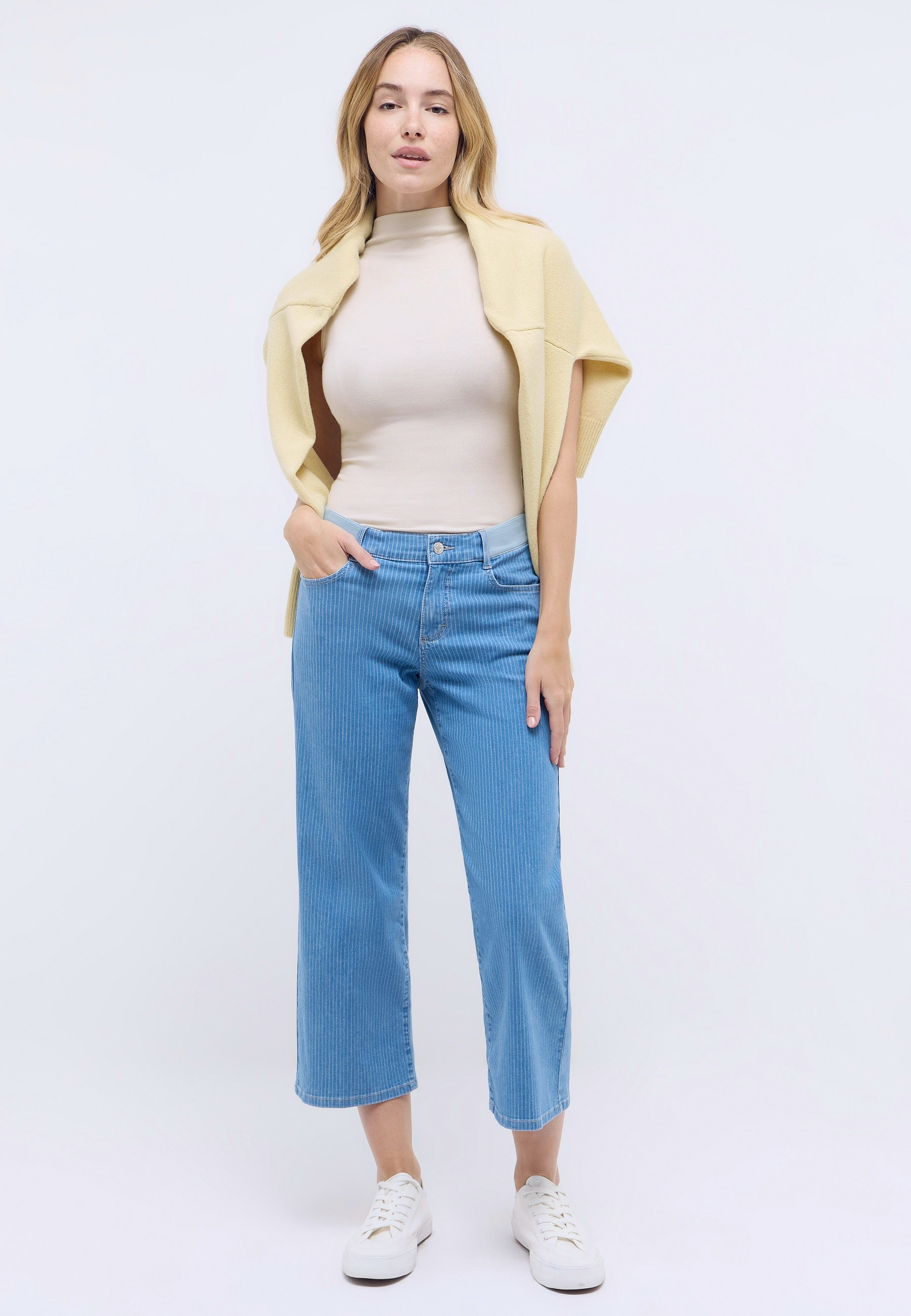Relaxed Fit Culotte Hose mit 8% Polyester – Rückansicht