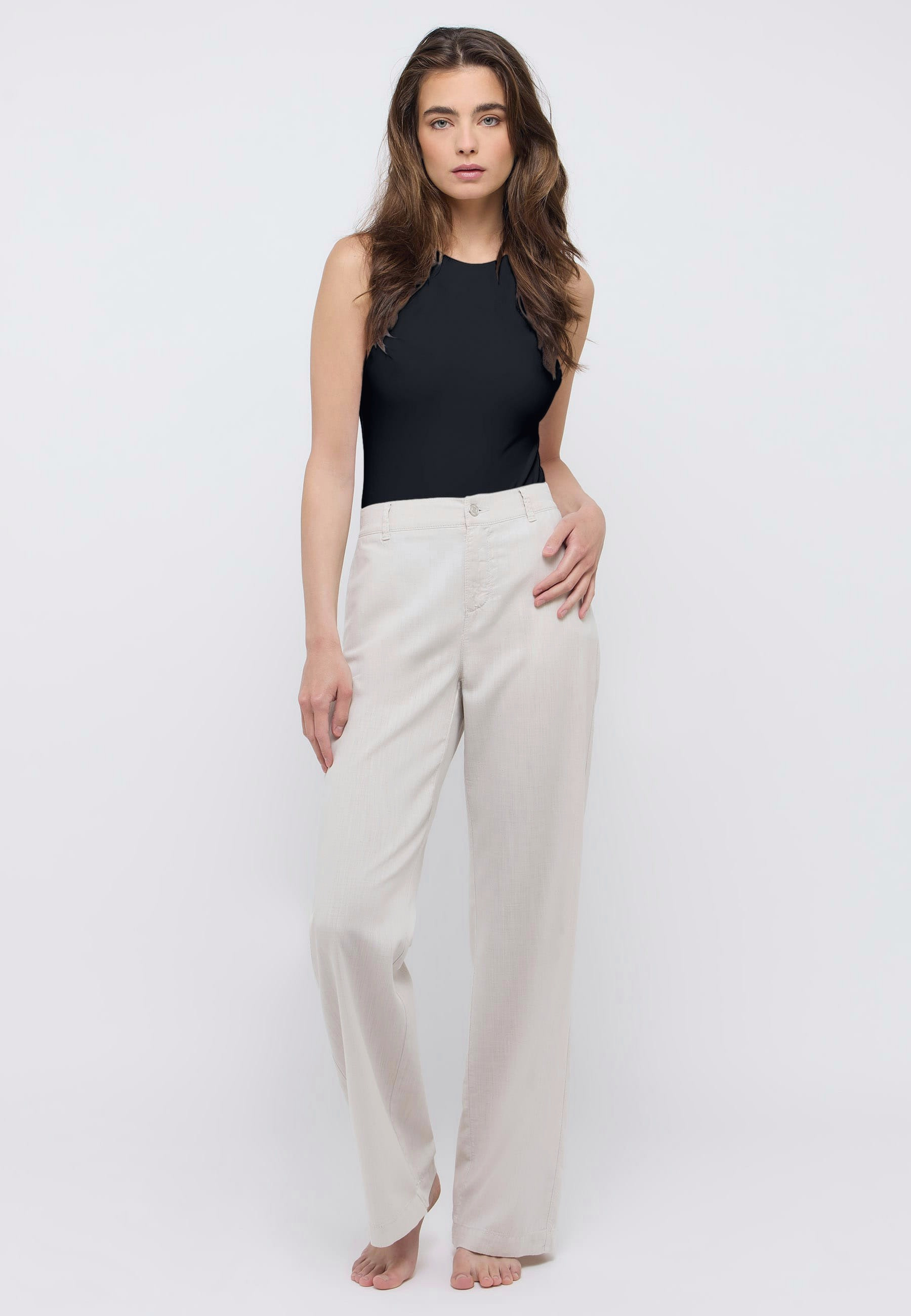 Relaxed Fit Hose aus 100% Baumwolle – Rückansicht