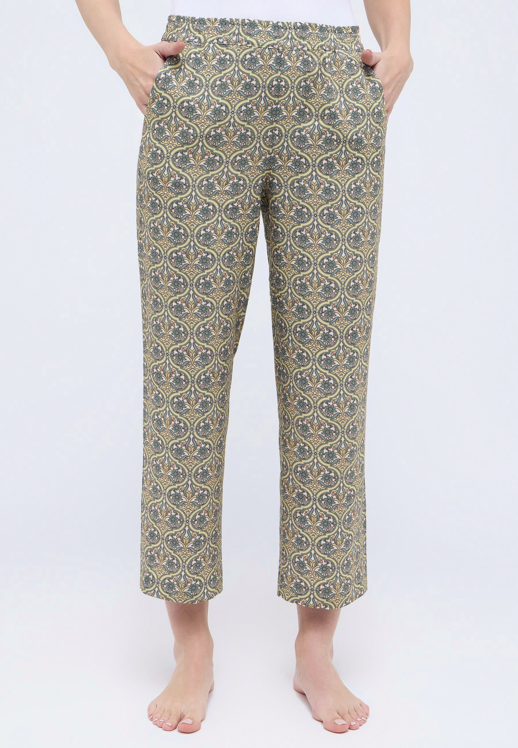 Relaxed Fit Hose für Frauen | Angels