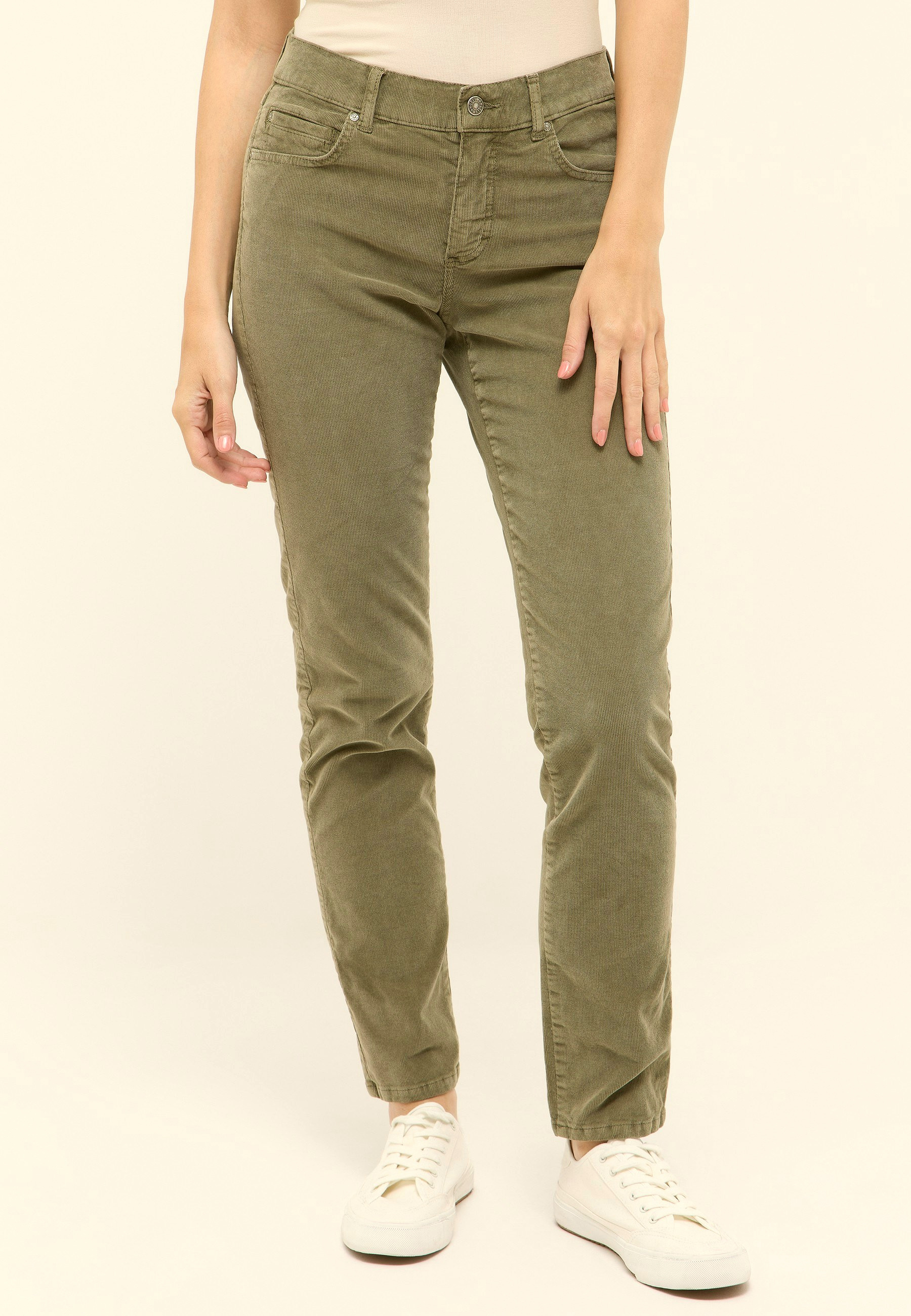 Slim Fit Cordhose aus Baumwollmischung – Rückansicht