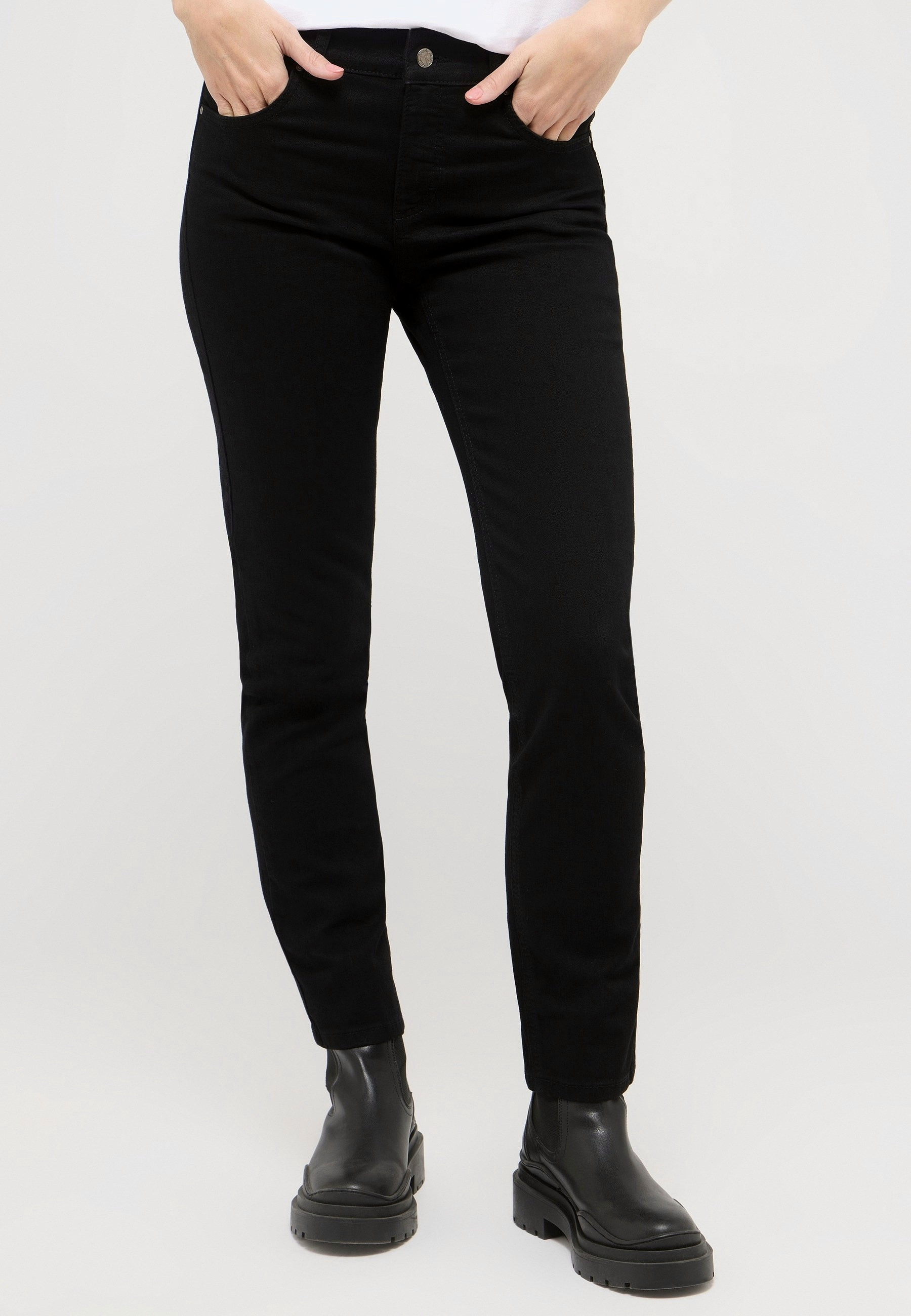 Slim Fit Damen Jeans mit geradem Bein | Angels