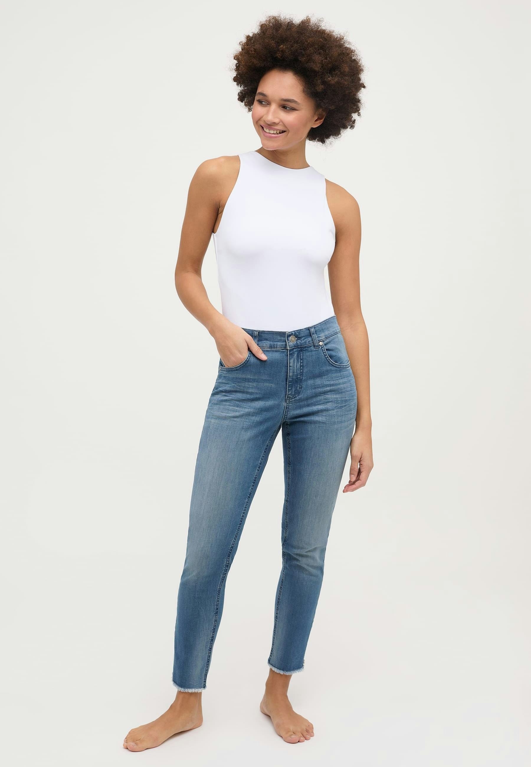 Slim Fit Hose mit Elasthan – Rückansicht